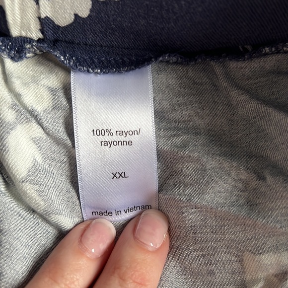 Maurices Floral Faux Wrap Pant | XXL - Picture 3 of 3